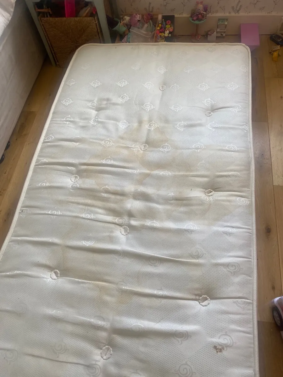 Mattress - Image 2