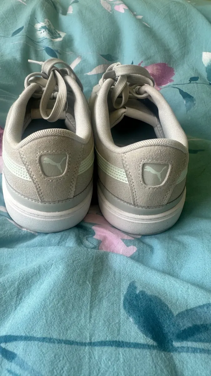 Womens puma shoes - Image 4