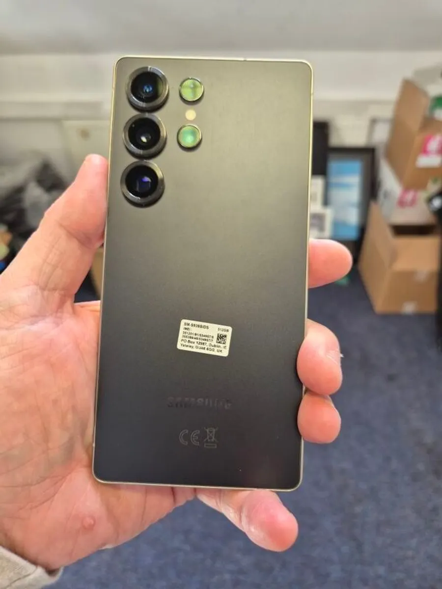 Samsung S25 Ultra 512GB Black Samsung Warranty selection cases Grade A Open to Trade or Swap - Image 2