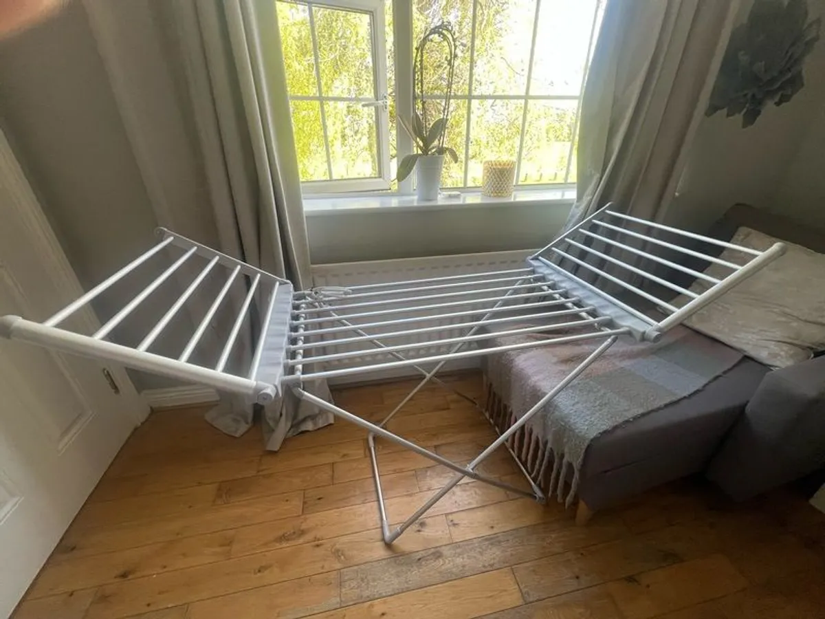 electric clothes dryer - Image 1