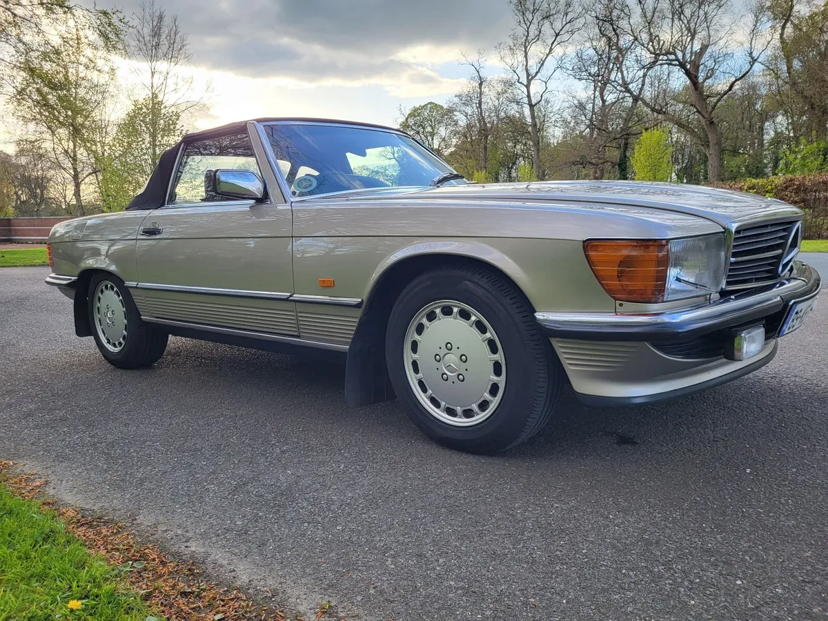 Mercedes-Benz 300 SL - Image 1