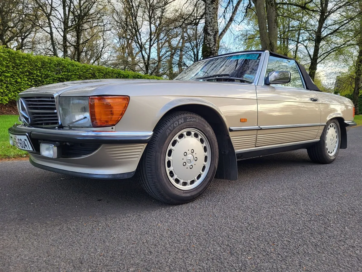Mercedes-Benz 300 SL - Image 2