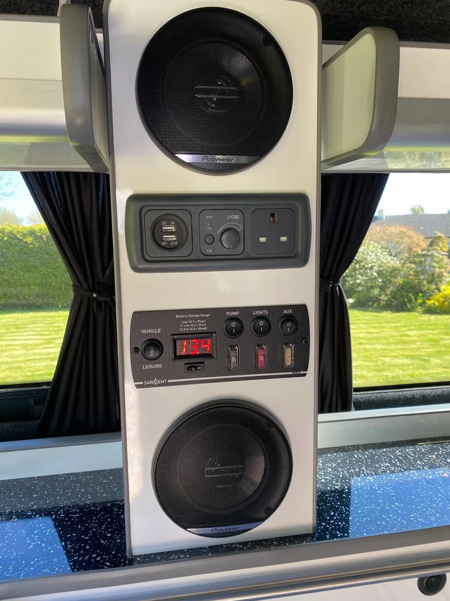 VW Transporter Campervan - Image 3