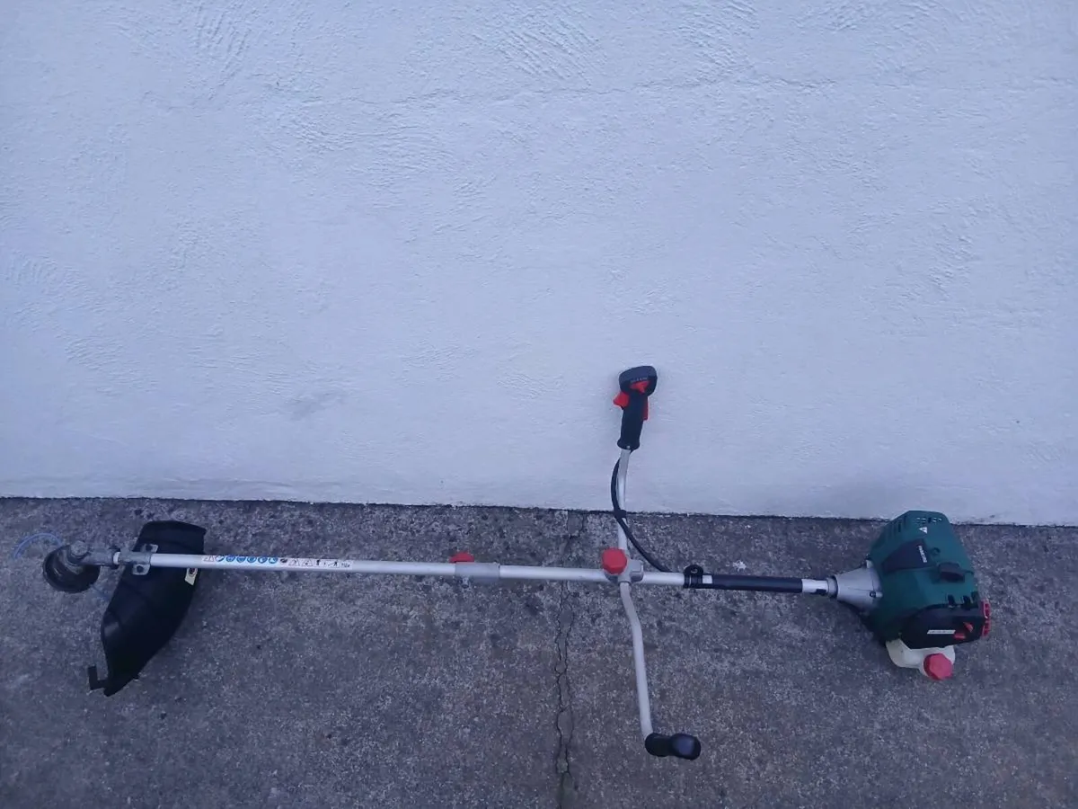 43cc Petrol Strimmer for Sale - Image 1