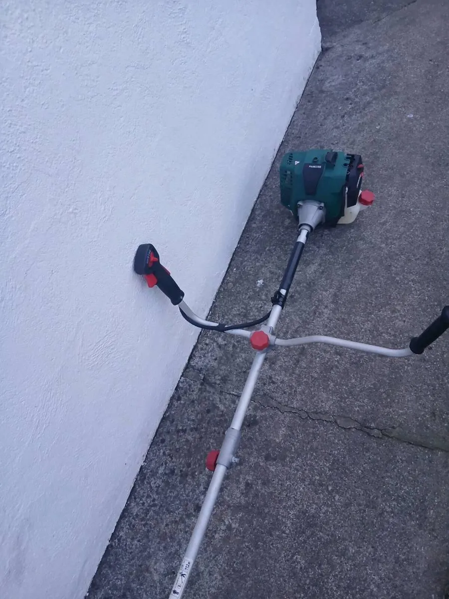 43cc Petrol Strimmer for Sale - Image 3