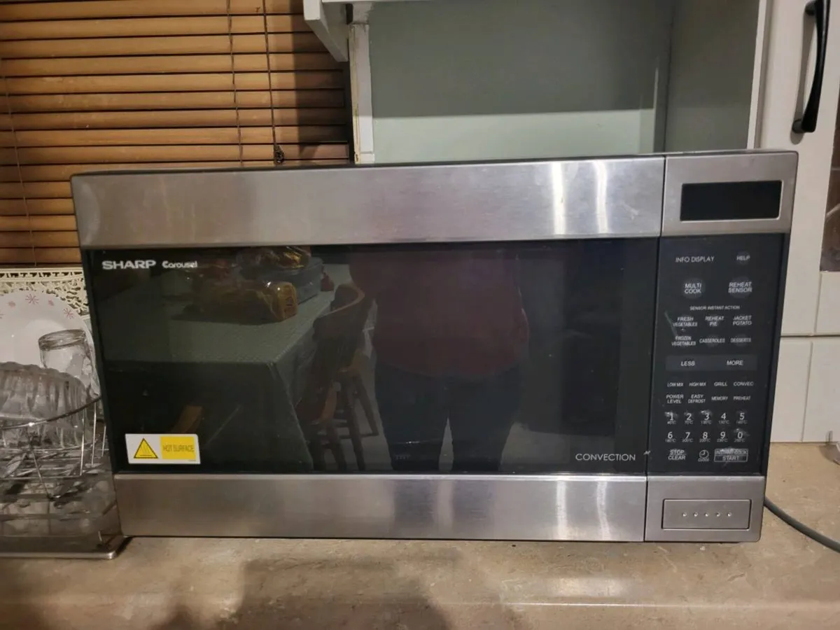 Microwave oven - Image 1