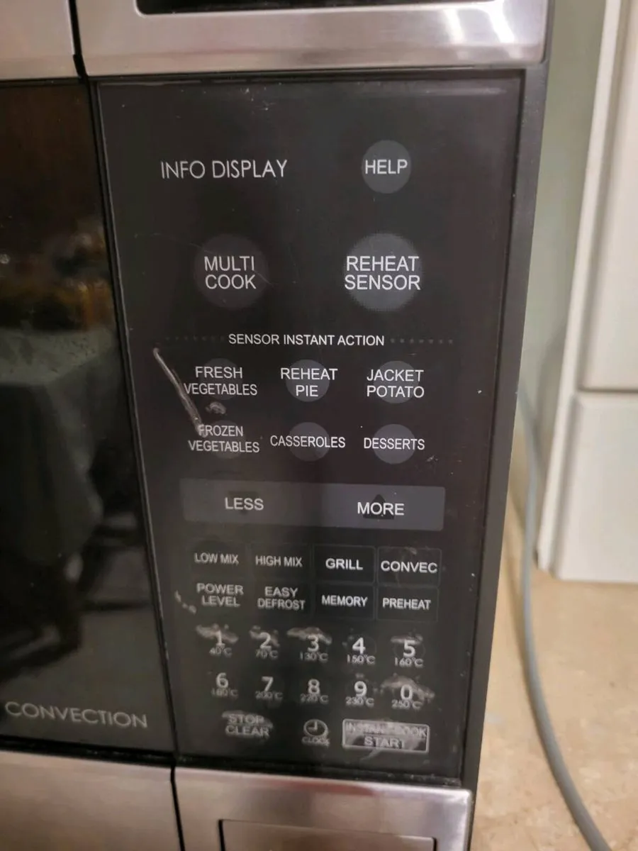 Microwave oven - Image 2