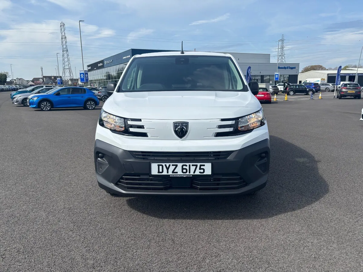 Peugeot Partner M Diesel Professional Plus - Image 2