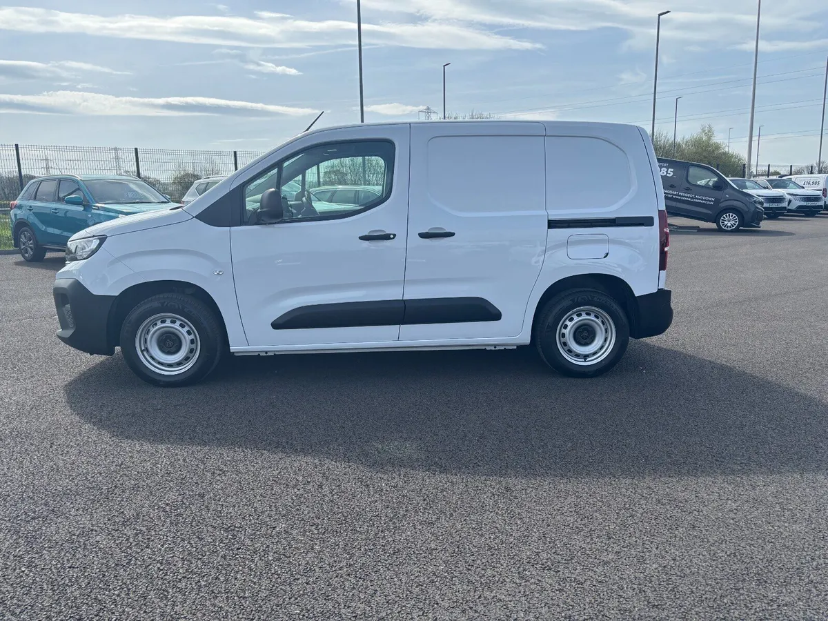 Peugeot Partner M Diesel Professional Plus - Image 4