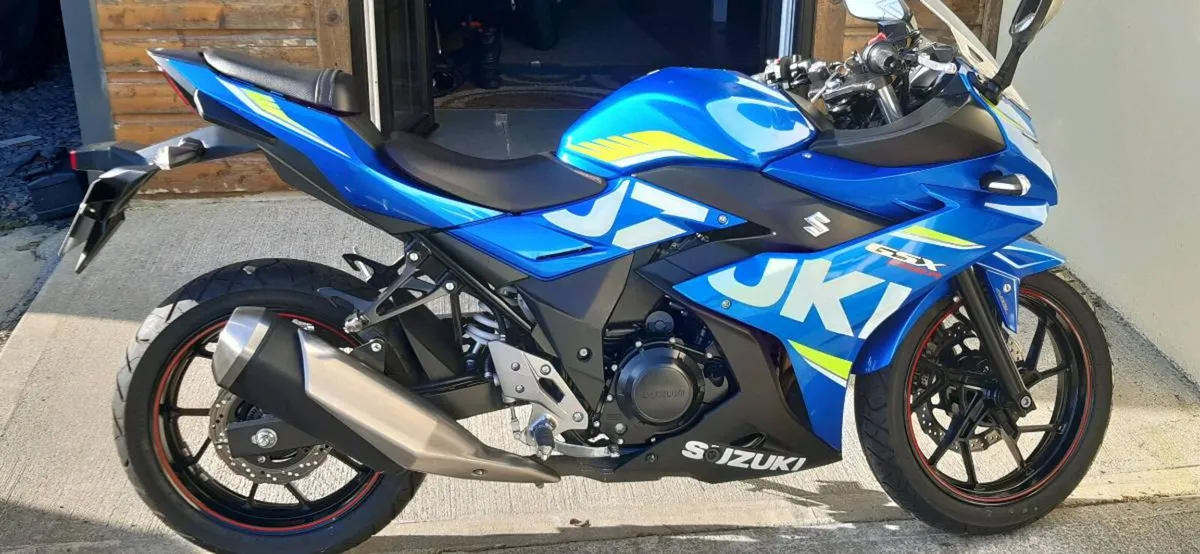 Suzuki GSX250R - Image 1