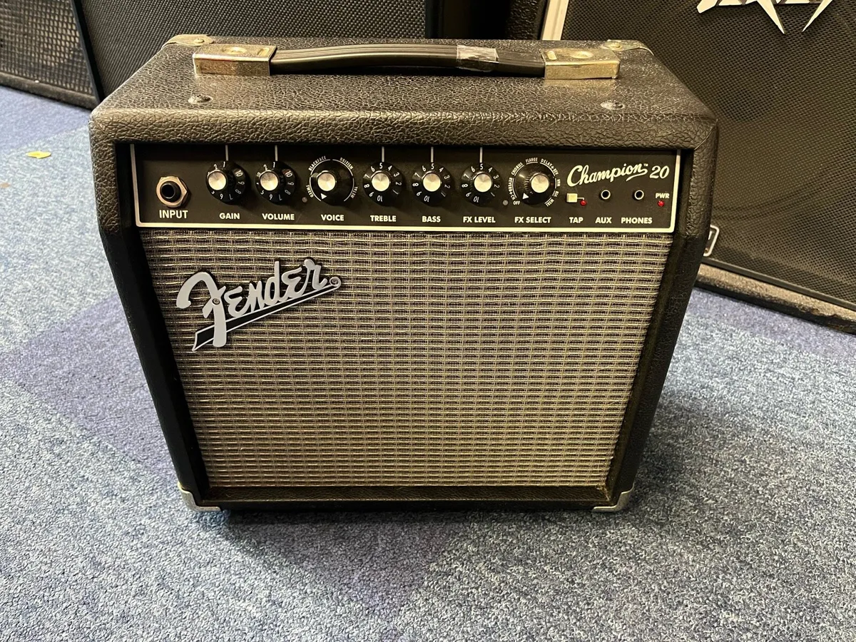 Fender Champion 20 Guitar Amp - Image 1