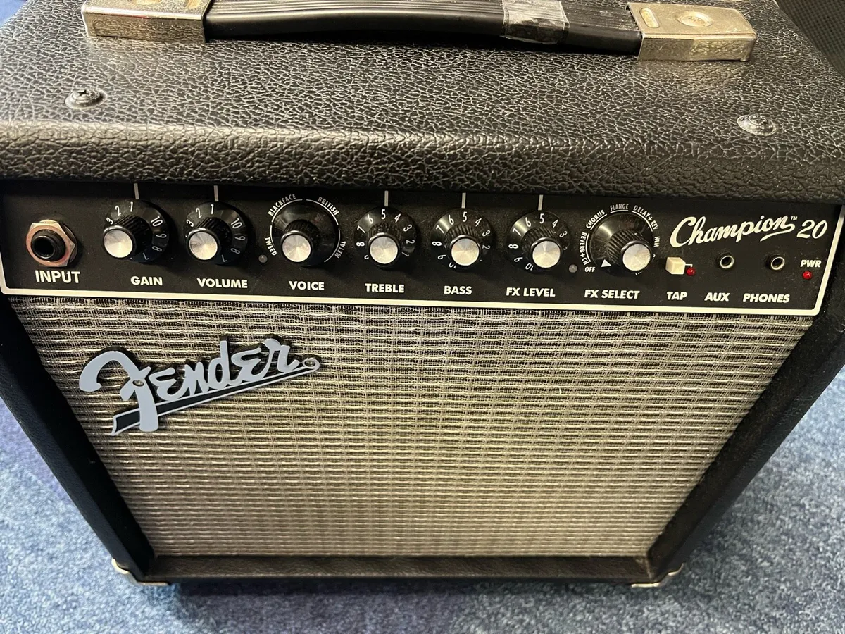 Fender Champion 20 Guitar Amp - Image 2