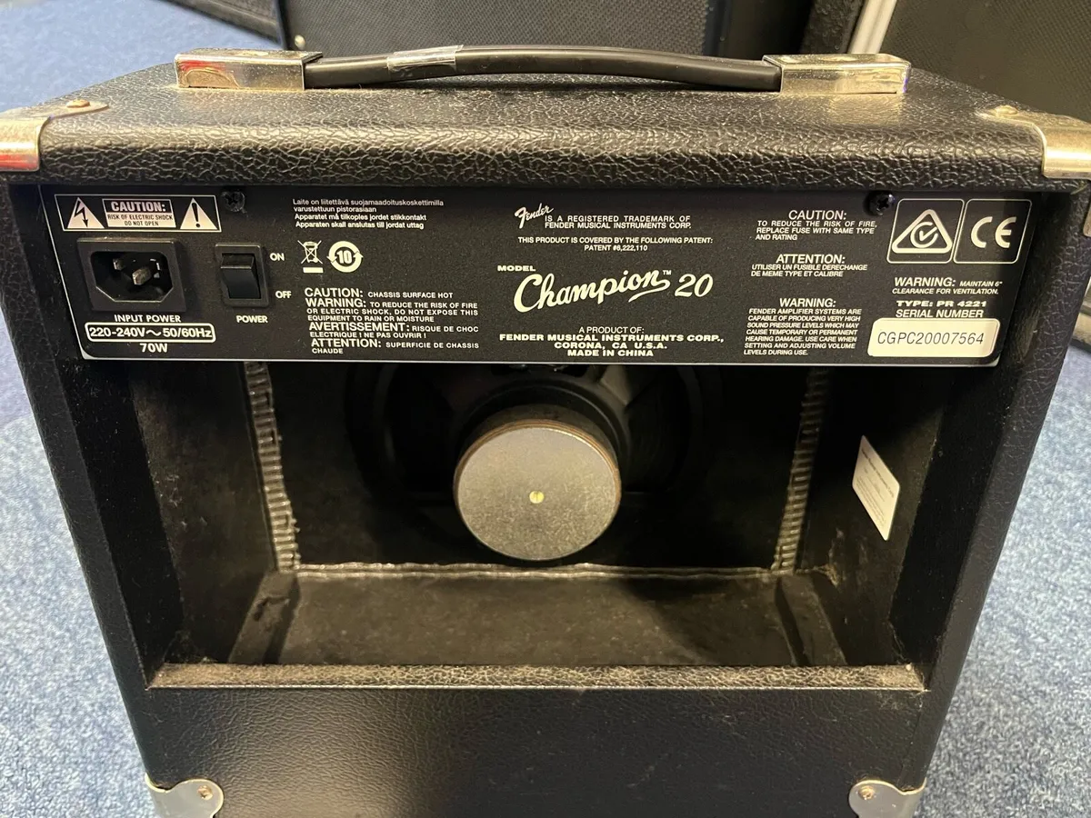 Fender Champion 20 Guitar Amp - Image 3
