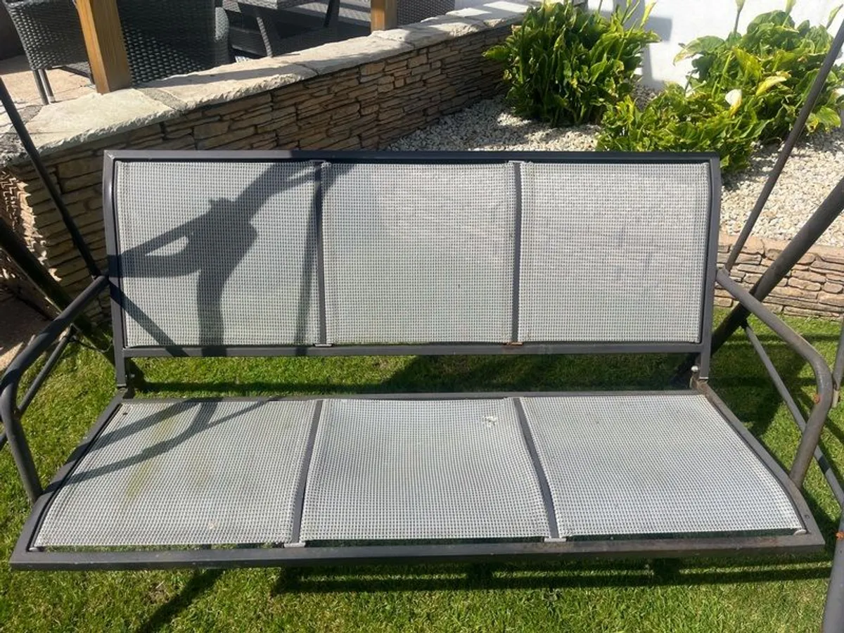 garden swing chair - Image 1