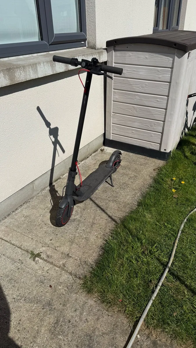 Xiaomi mi electric scooter Pro - Image 2