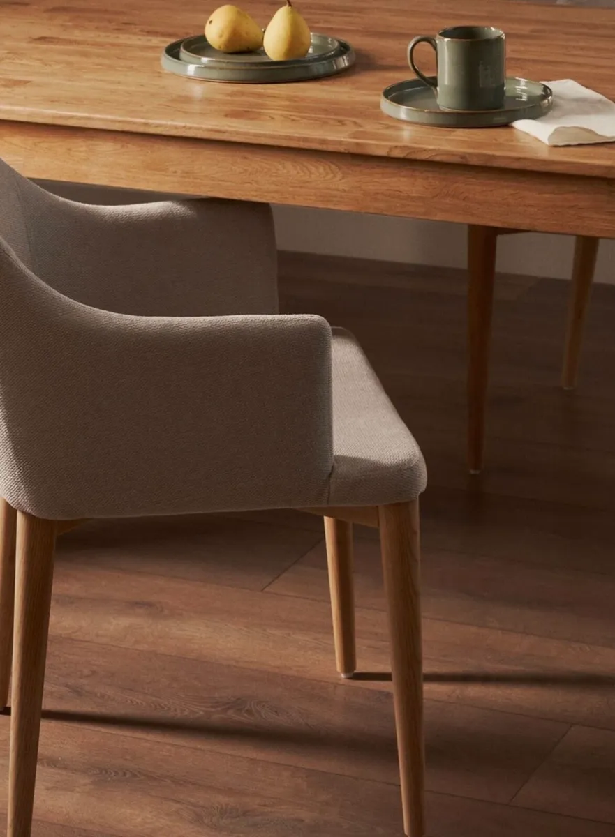 Dining table - Image 4