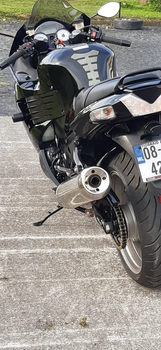 Kawasaki ZZR1400 - Image 4