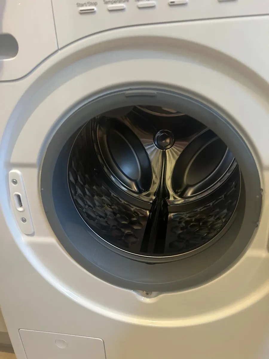 Miele Washing Machine - Image 3