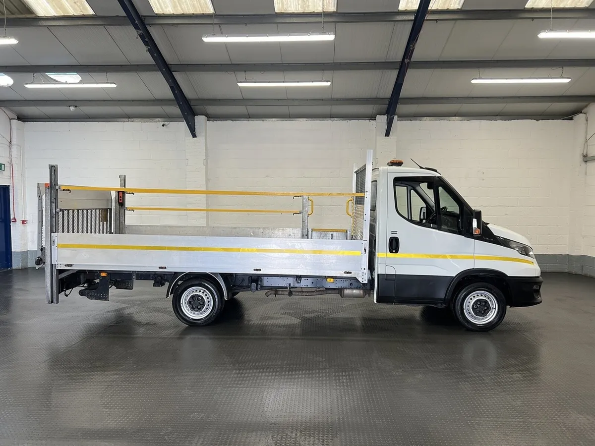 2022 Iveco Daily Dropside Van - Image 1