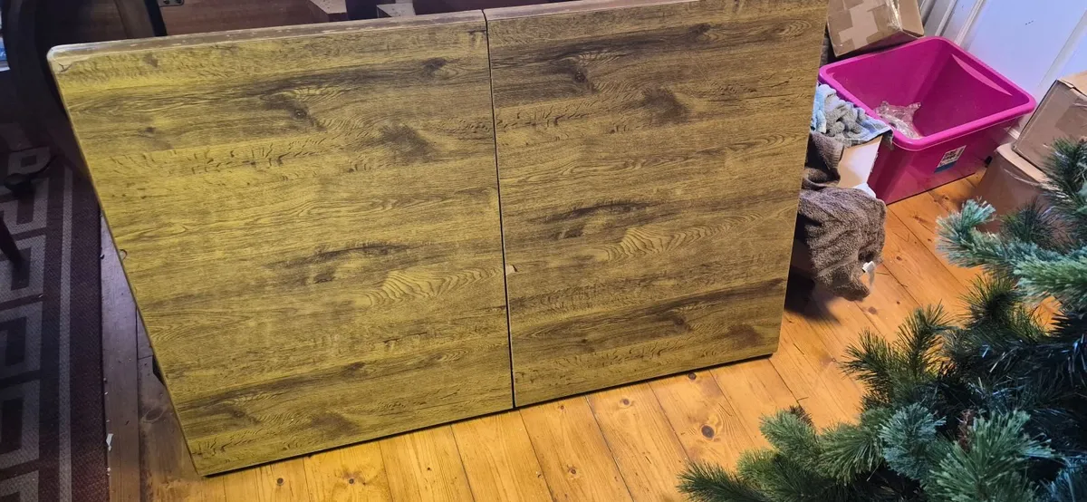 Table and 6 chairs - Image 4