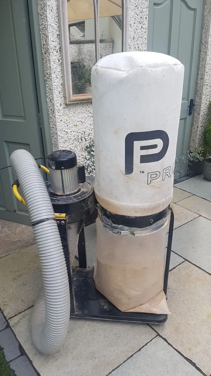 Dust extractor - Image 1