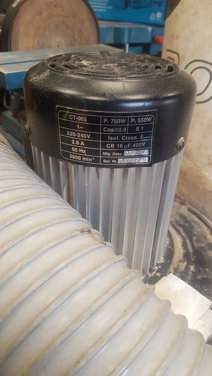 Dust extractor - Image 2