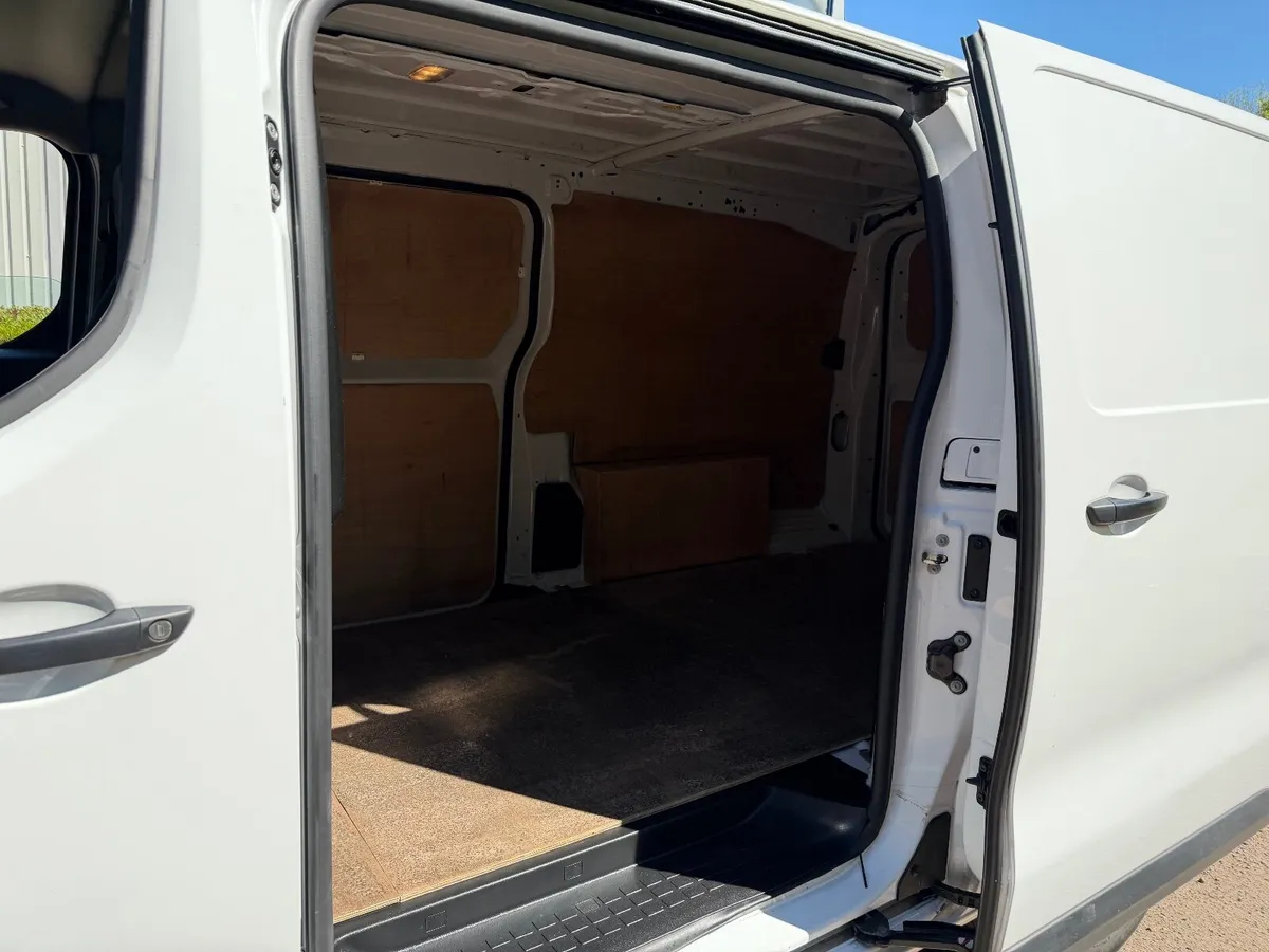 Vauxhall Vivaro 2023 - Image 2