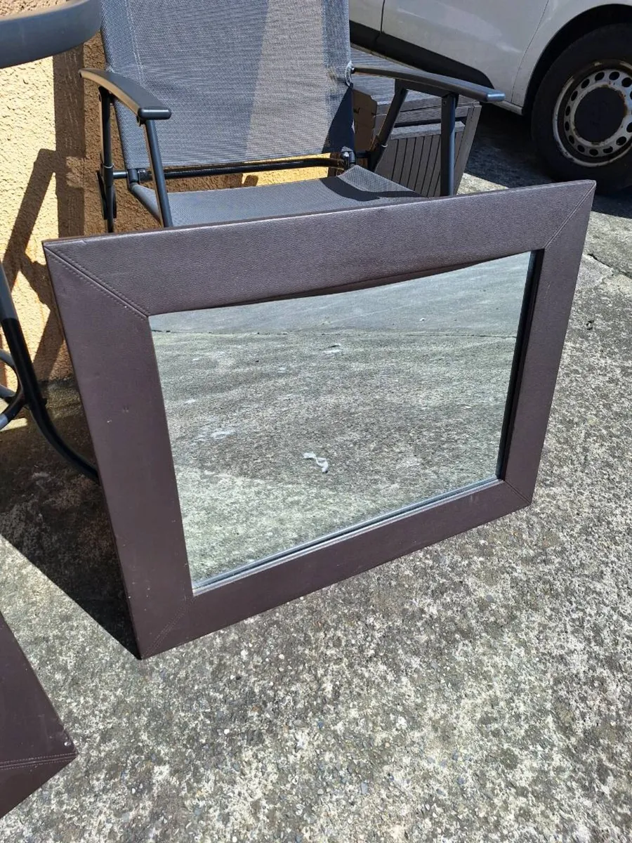 Pair of leather framed mirrors - Image 3
