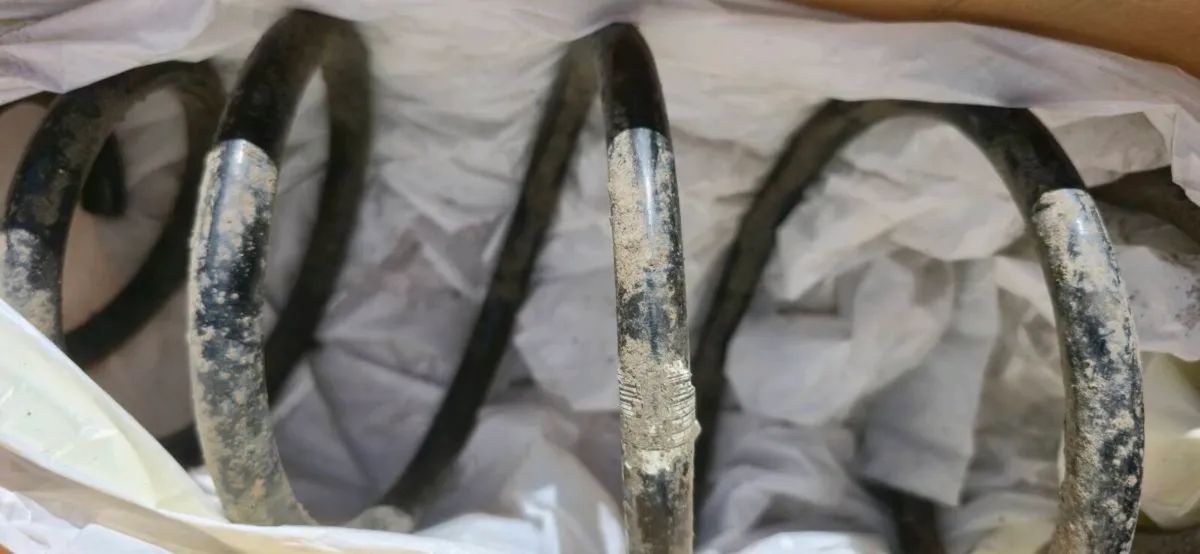 SHOCK ABSORBERS  SPRINGS OPEL VAUXHALL  INSIGNIA A - Image 3