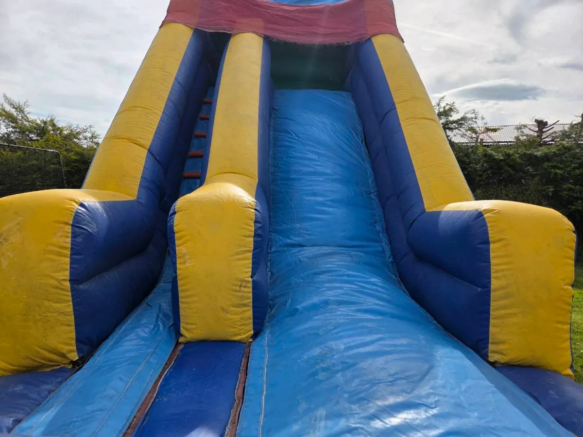 Bouncing castle - Image 4