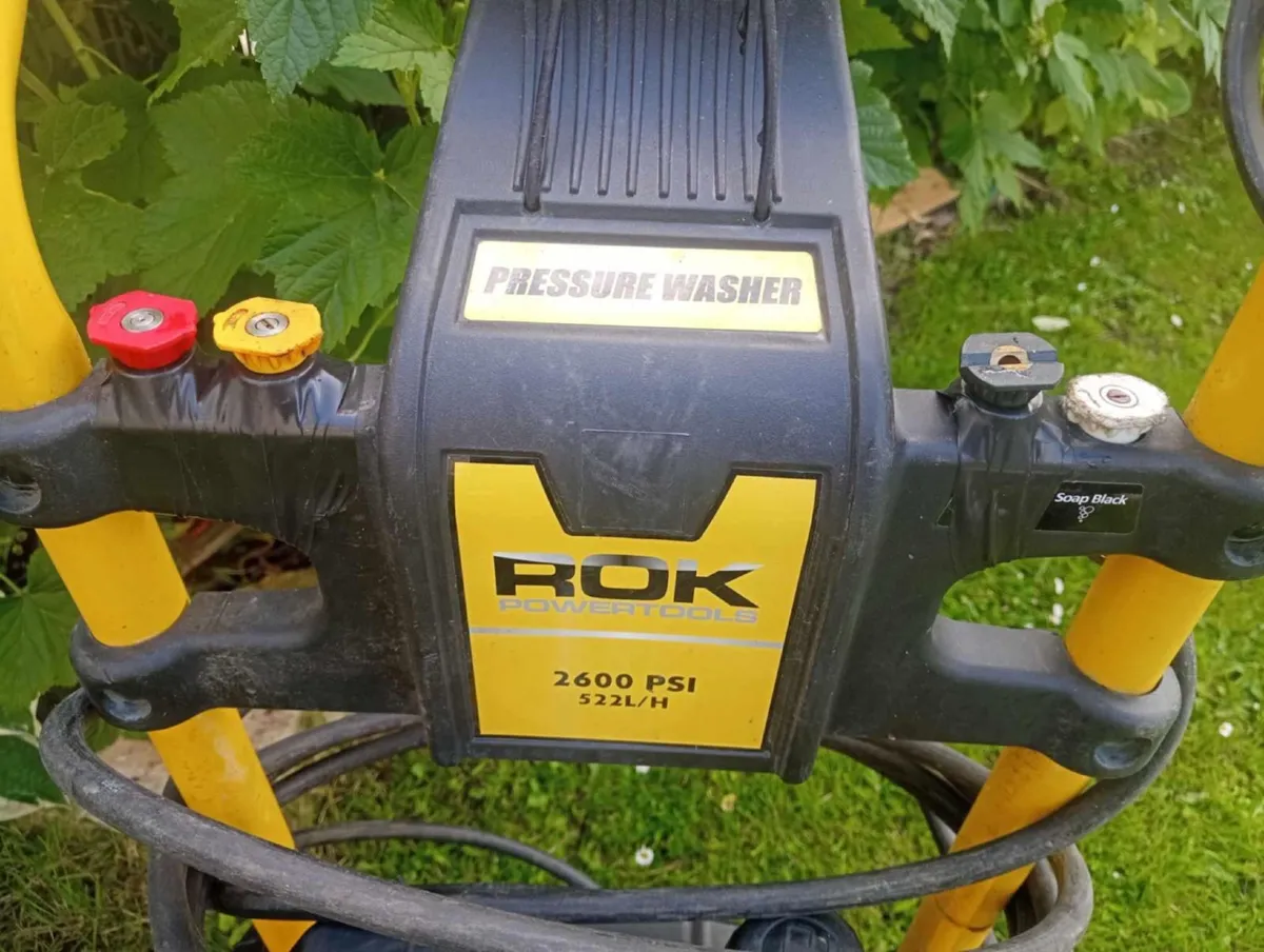 Petrol power washer - Image 2