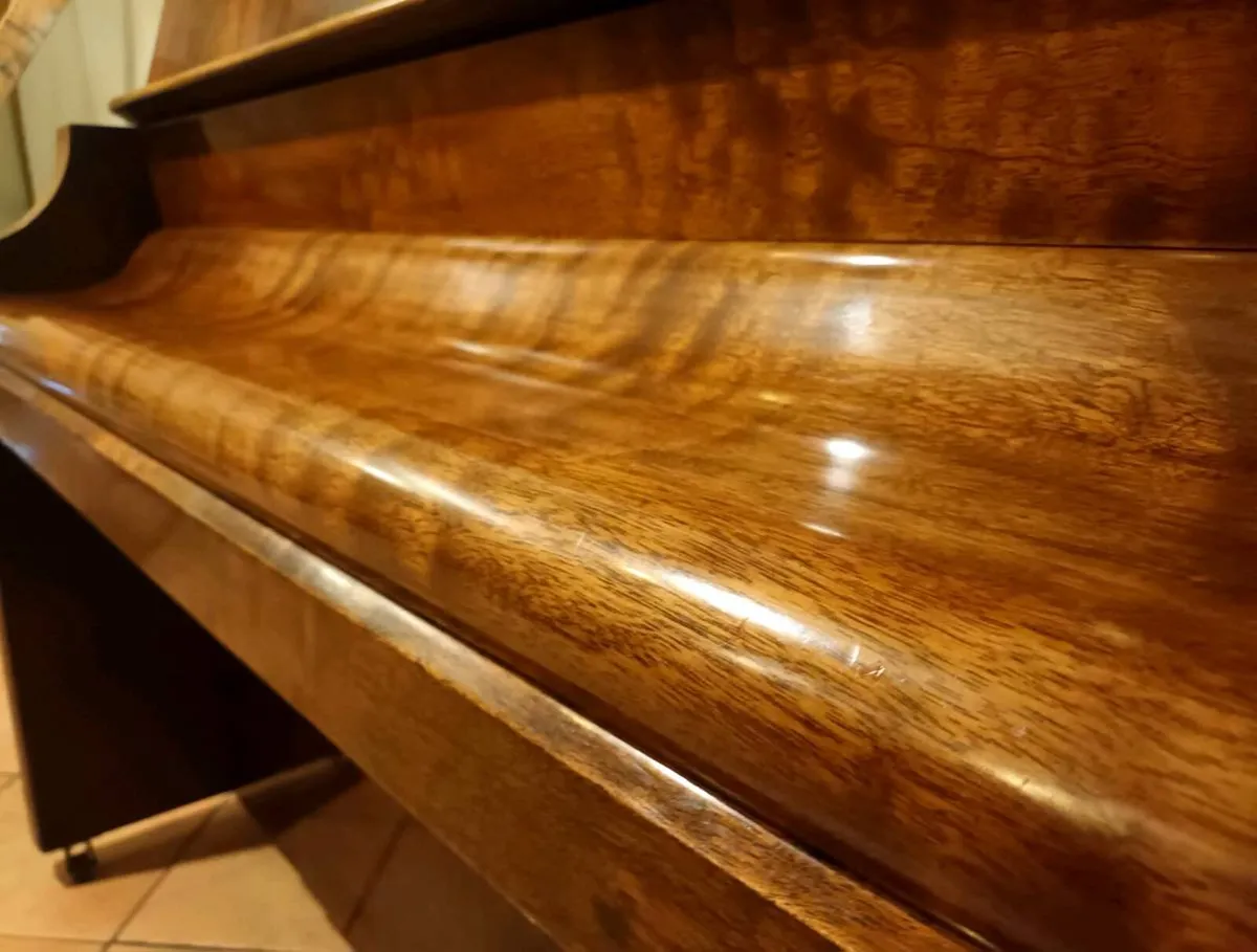 Bentley | Restored | Walnut | Stunning - Image 2