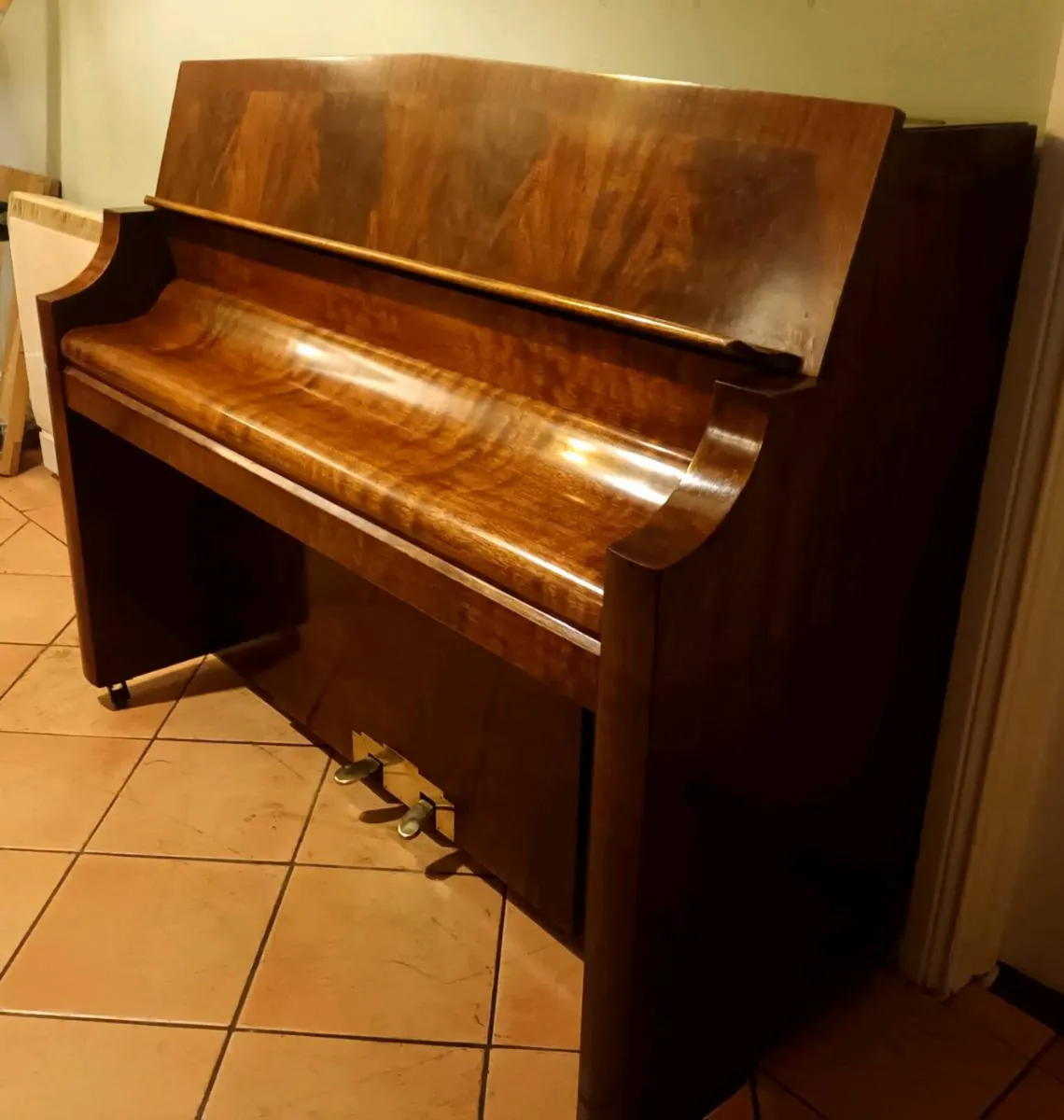 Bentley | Restored | Walnut | Stunning - Image 3