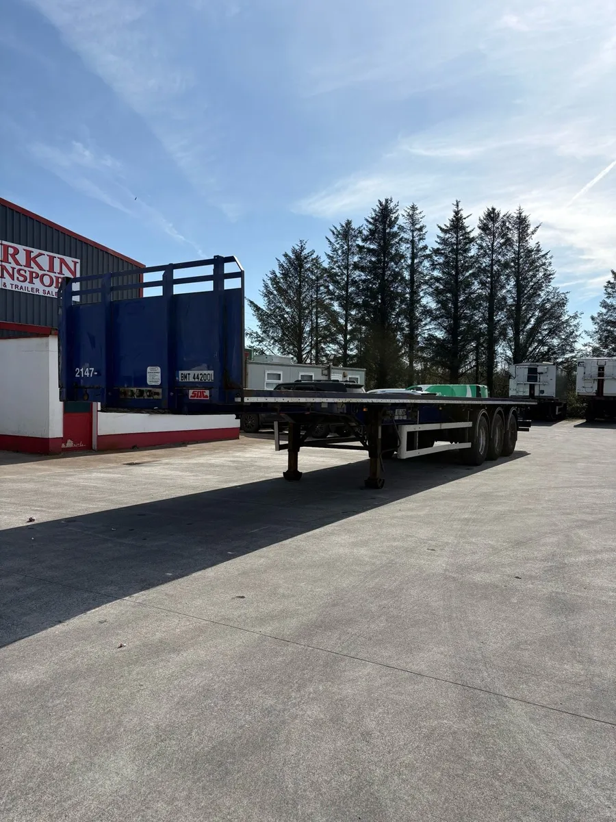 Sdc 45 ft flat trailer 2014 posts & Twist locks - Image 2