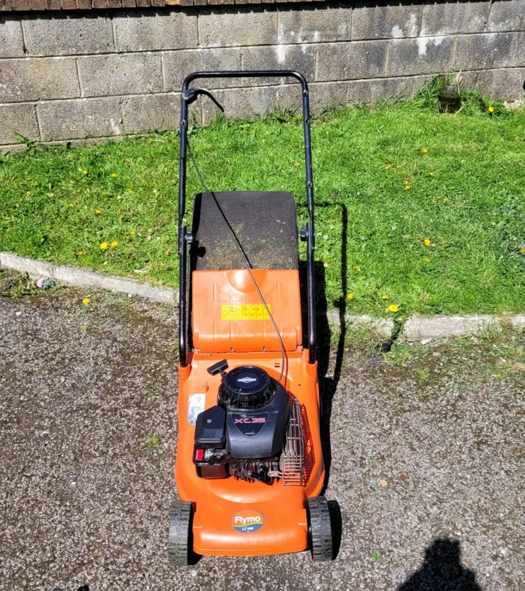 Lawnmower & Blower - Image 3