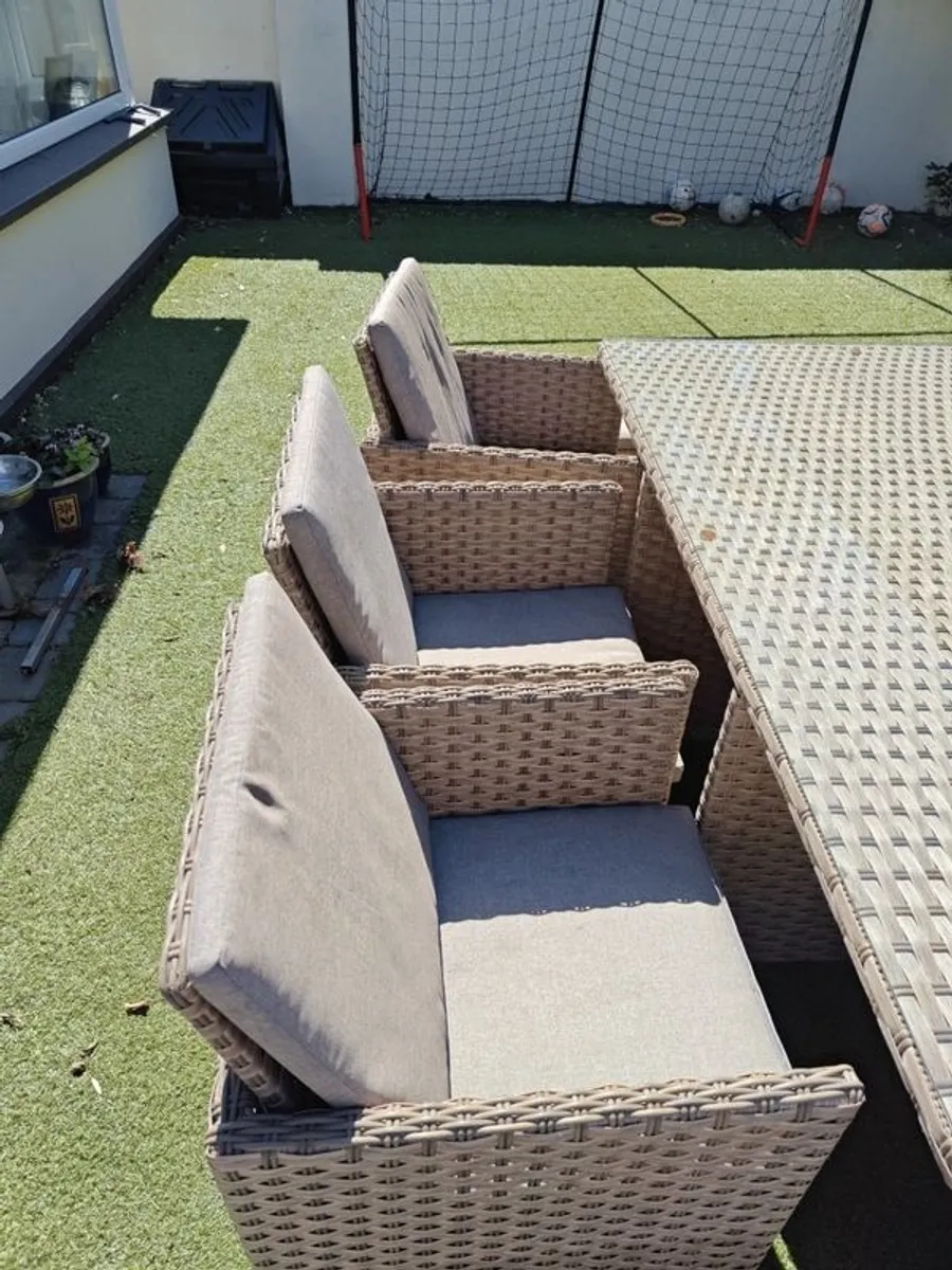 Rattan garden furniture - Image 2