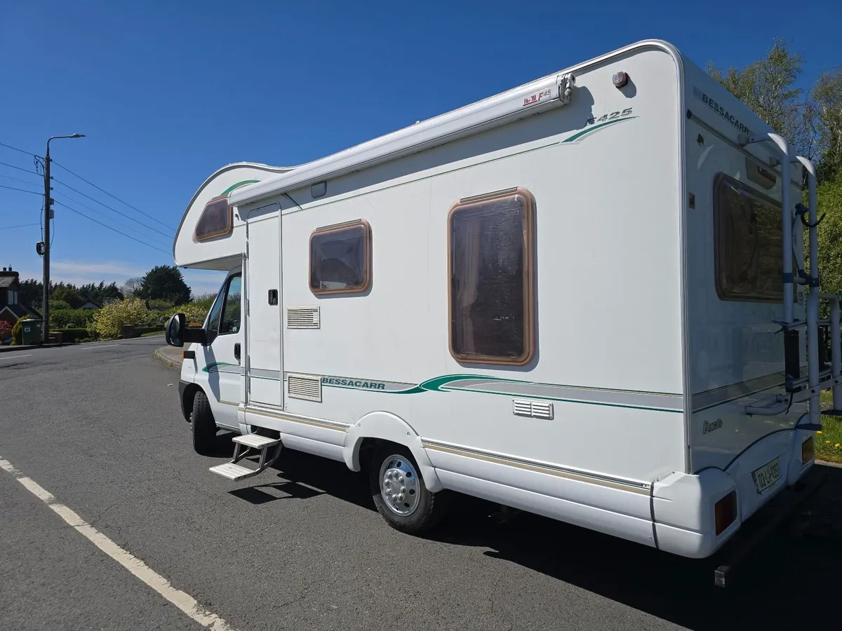 Motorhome Besscar LOW MILES - Image 2