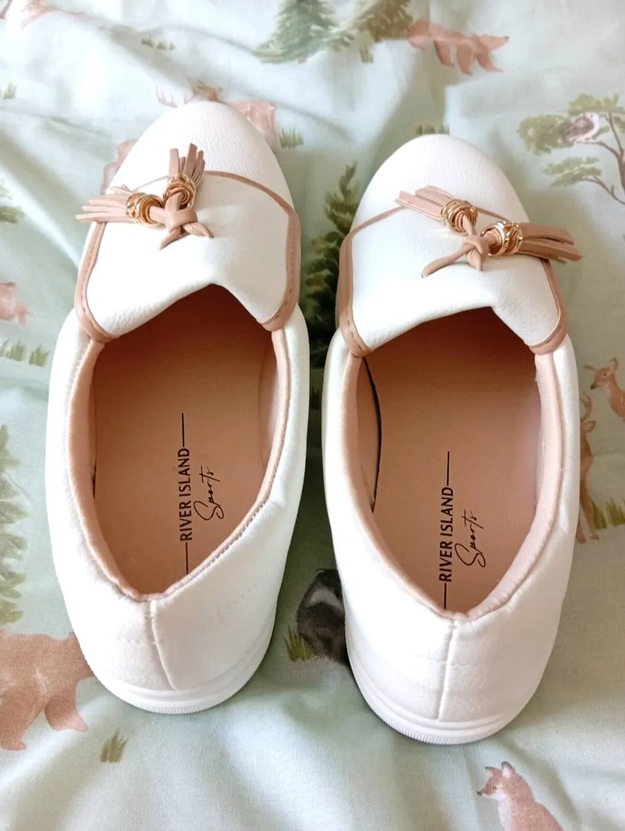 Ladies new river island trainers size 5 - Image 2
