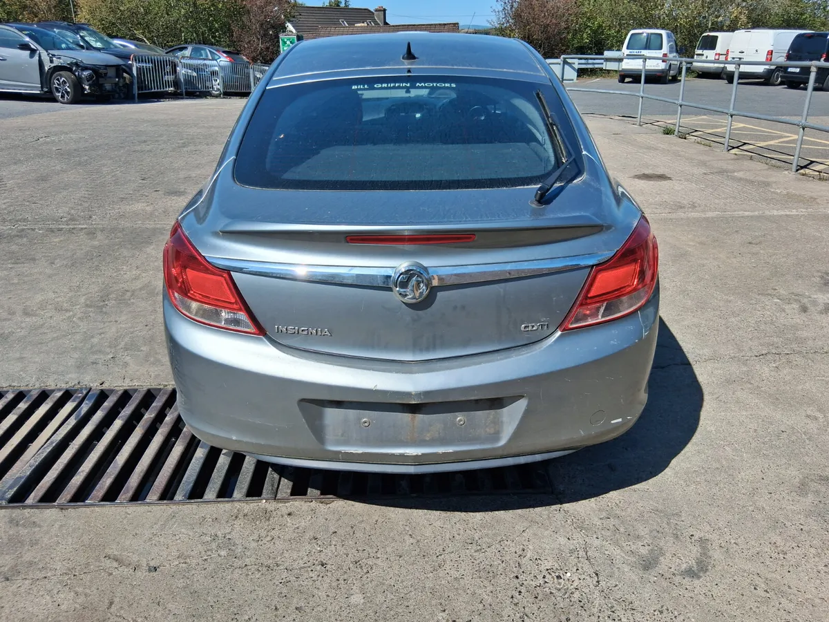 2012 INSIGNIA (for parts only) - Image 4