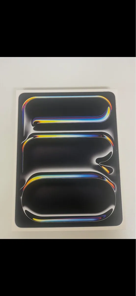 2024 IPad Pro 13” M4 512GB - Image 1