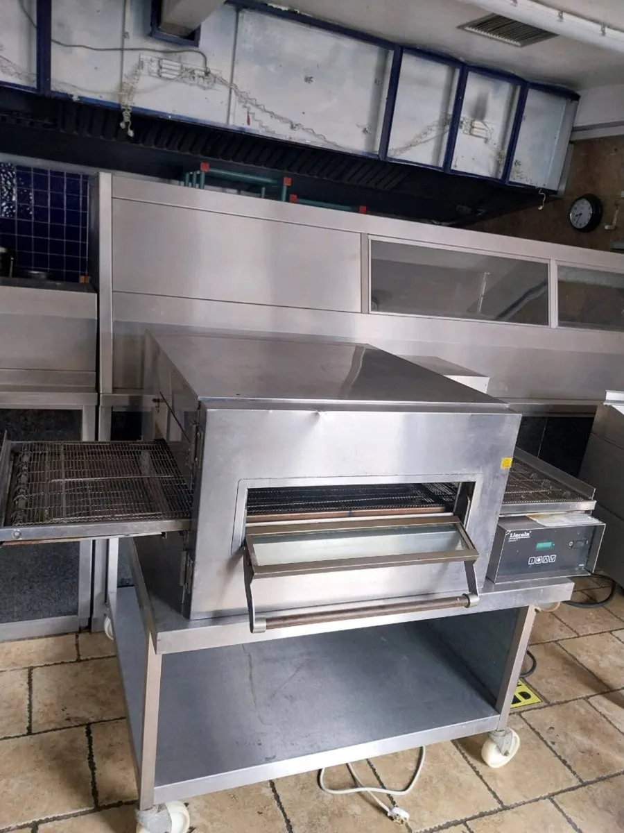 Lincoln impenger electric 3ph. pizza conveyor oven