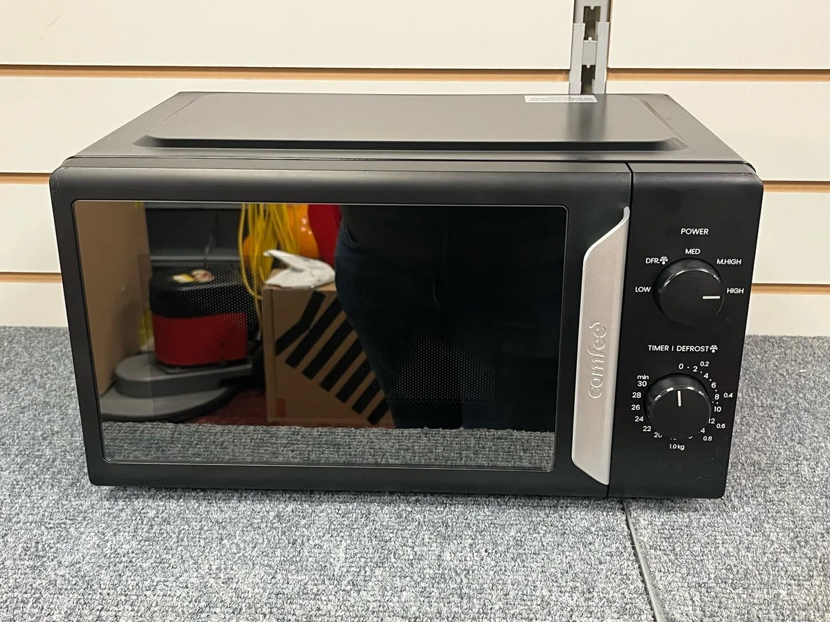 Comfee Microwave Oven - Image 1