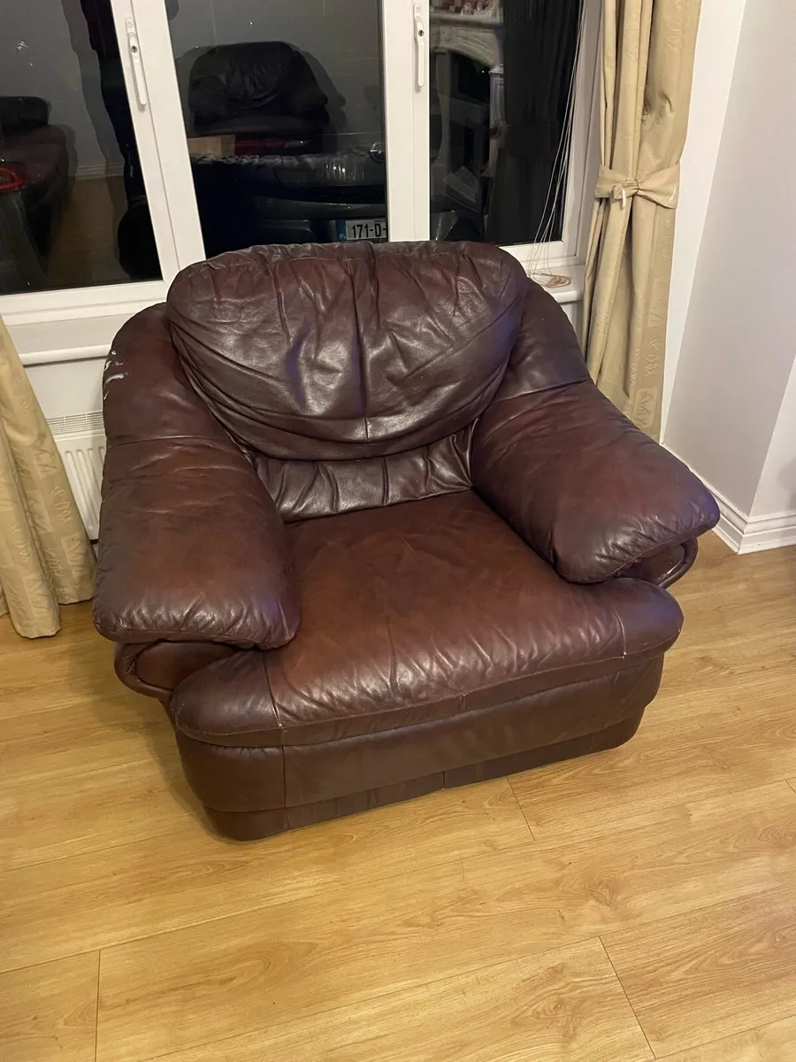 3-piece Sofa Suite - Image 3