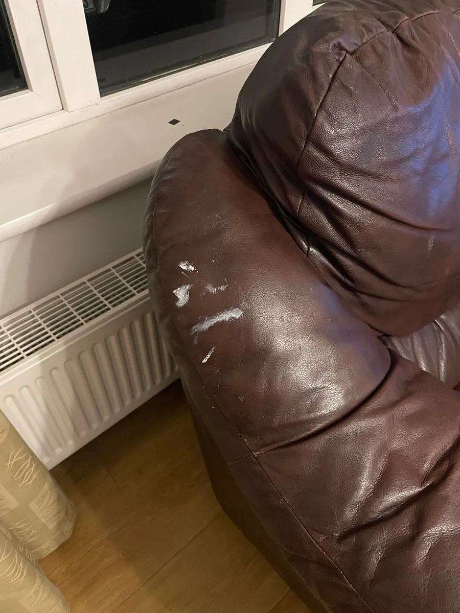 3-piece Sofa Suite - Image 4