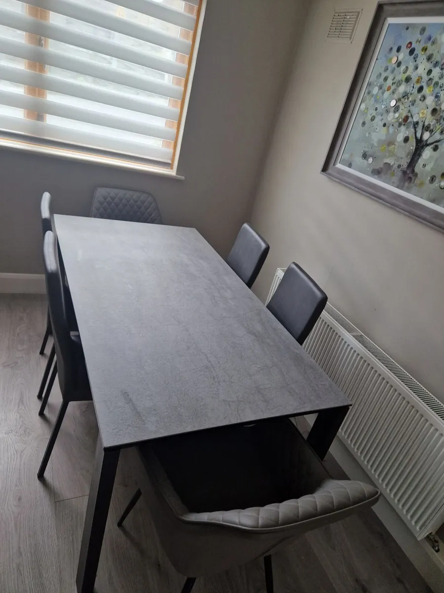 Kitchen table - Image 3