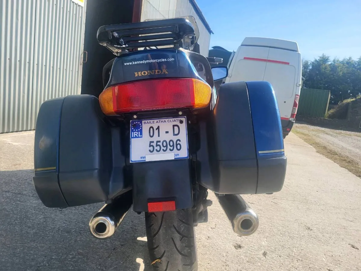 Honda pan European - Image 3