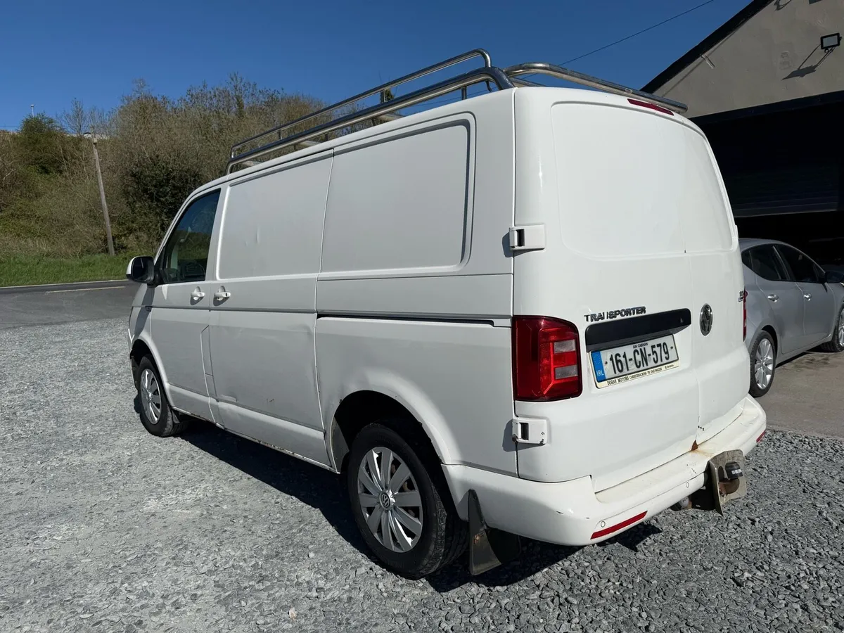 2016 Volkswagen Transporter 2.0TDI - Image 2