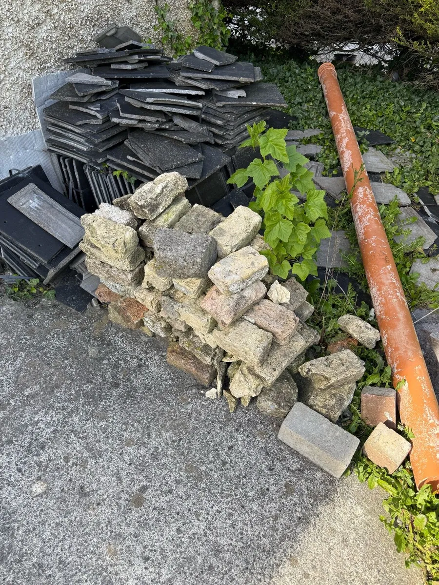 Roof Tiles and Bricks - Image 4