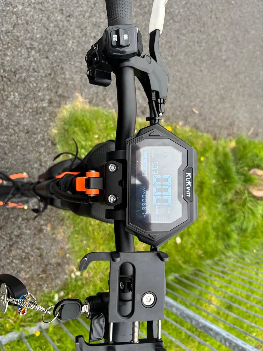 KuKirin g2 pro e scooter - Image 3