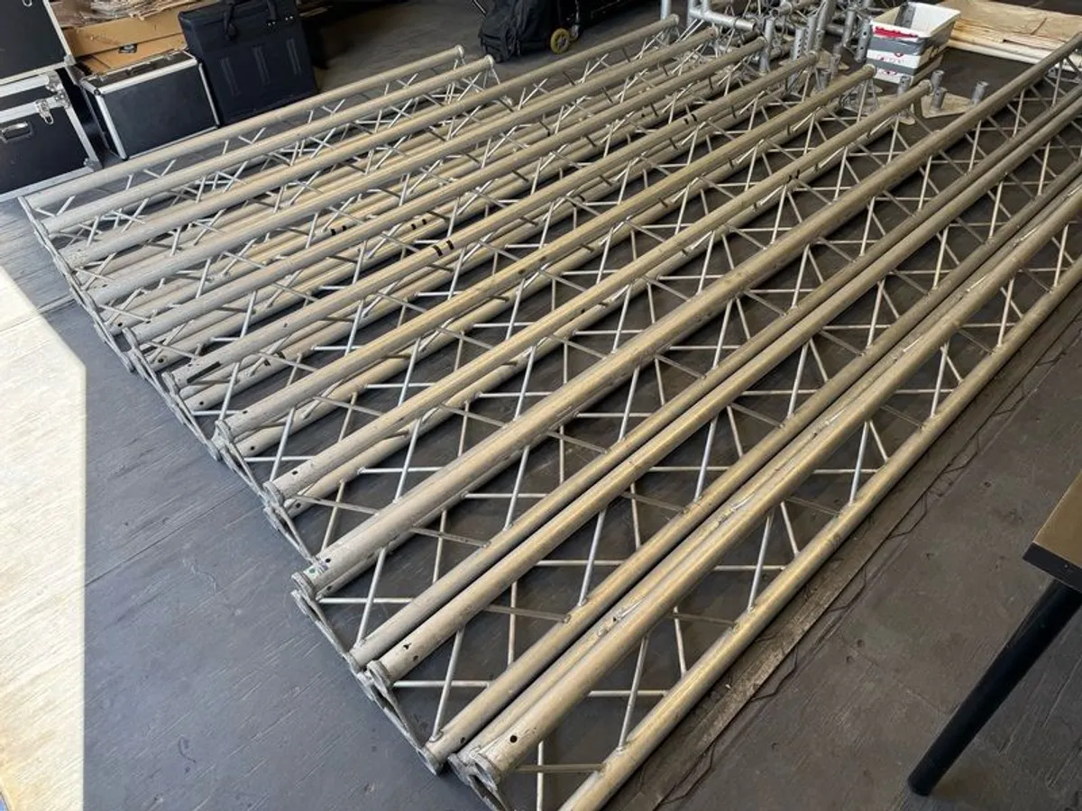 Stage truss system - Image 3
